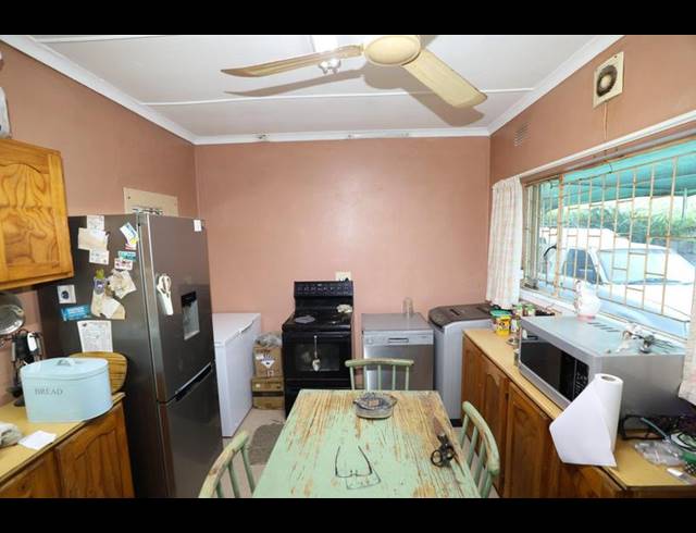 3 BEDROOM HOUSE FOR SALE IN NEW GERMANY CENTRAL